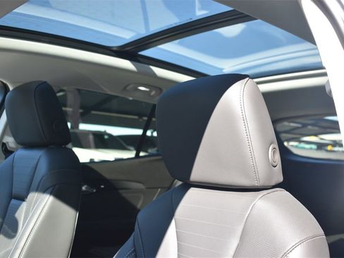 New 2025 Buick Envision Preferred image 17