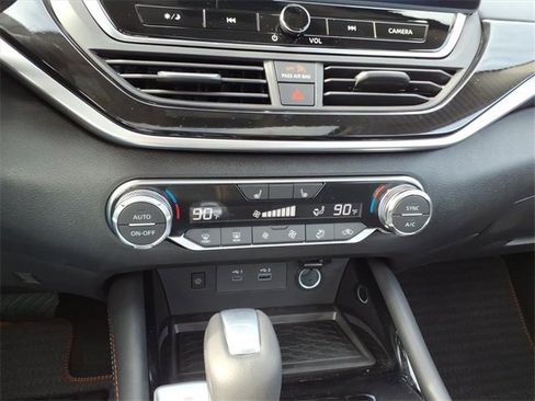 New 2025 Nissan Altima 2.5 SR w/ SR Premium Package image 15