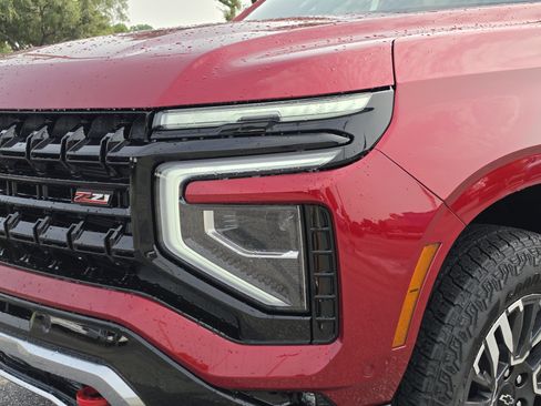 New 2026 Chevrolet Tahoe Z71 w/ Comfort Package AWD/4WD image 13