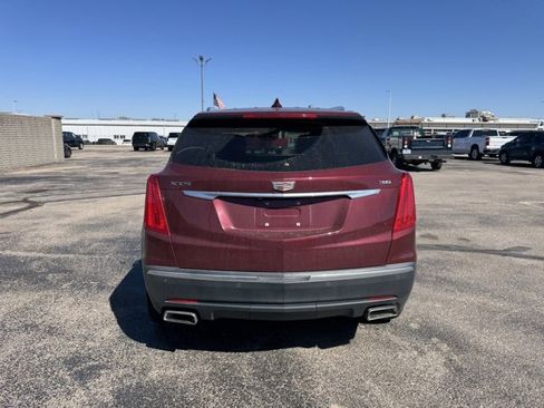 Used 2018 Cadillac XT5 Luxury w/ Driver Awareness Package image 6
