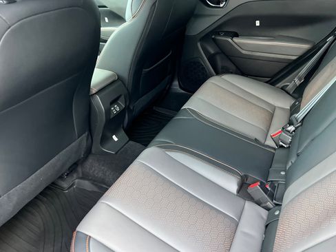 Used 2025 Subaru Crosstrek 2.5i Limited w/ Crosstrek Mirror Package image 12