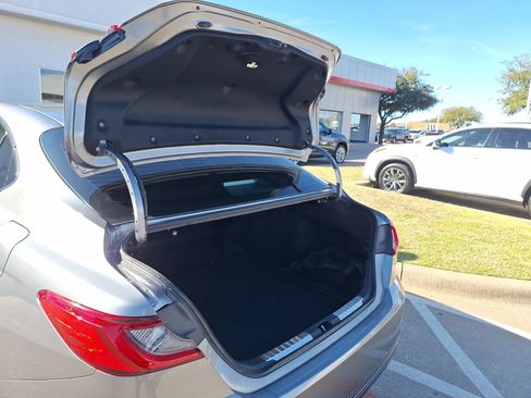 Used 2025 Toyota Camry XLE image 36