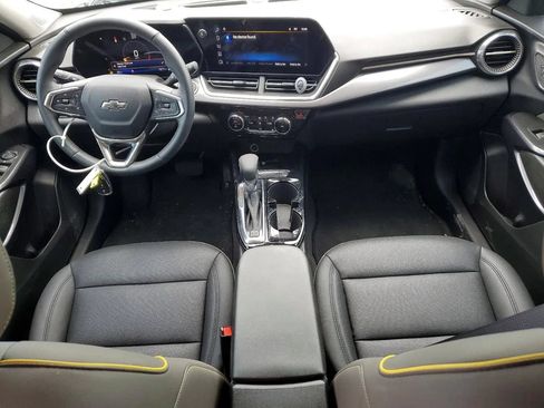 Used 2026 Chevrolet Trax ACTIV w/ Sunroof Package FWD image 8