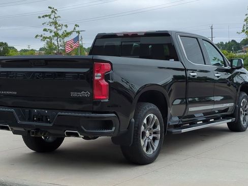 Used 2023 Chevrolet Silverado 1500 High Country w/ Z71 Off-Road Package image 6