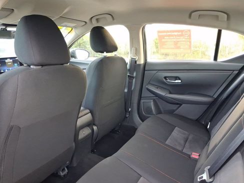 Used 2025 Nissan Sentra SR w/ Midnight Edition FWD image 15