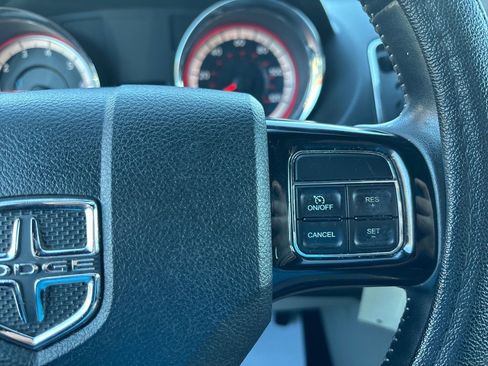 Used 2017 Dodge Grand Caravan SXT image 23