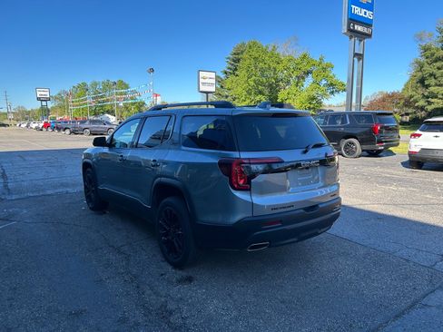 Used 2023 GMC Acadia SLT w/ Elevation Edition AWD/4WD image 5