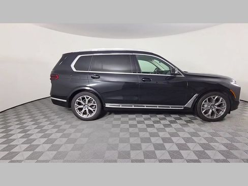 Used 2025 BMW X7 xDrive40i w/ Premium Package AWD/4WD image 36