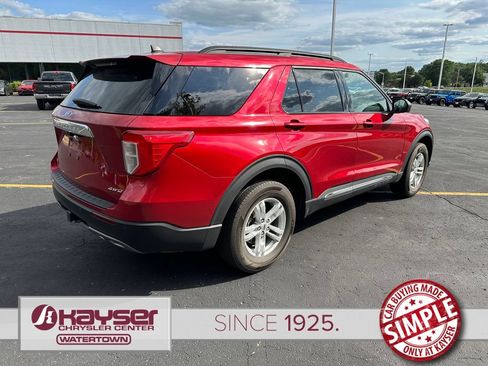 Used 2023 Ford Explorer XLT w/ Equipment Group 202A AWD/4WD image 4