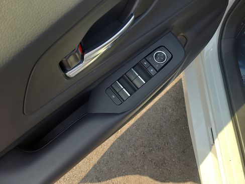 Certified 2023 Toyota Prius Prime FWD image 13