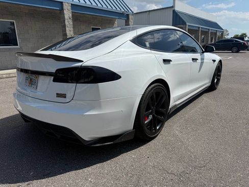 Used 2021 Tesla Model S Plaid image 7