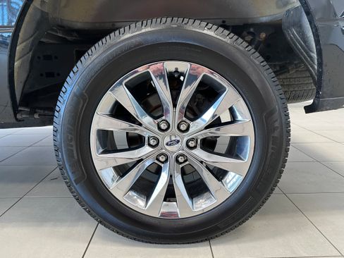 Used 2016 Ford F150 XLT w/ Equipment Group 302A Luxury AWD/4WD image 8