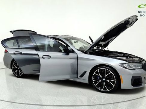 Used 2023 BMW 530i w/ M Sport Package RWD image 11