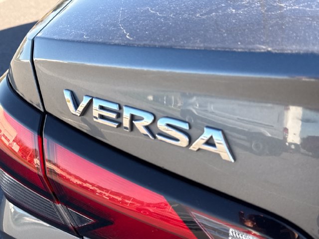 Used 2021 Nissan Versa SV FWD image 18