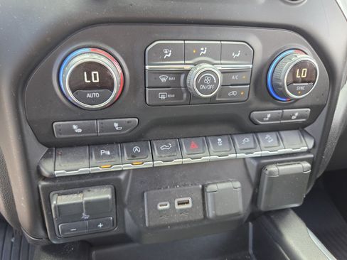 Used 2019 Chevrolet Silverado 1500 LT Trail Boss AWD/4WD image 26