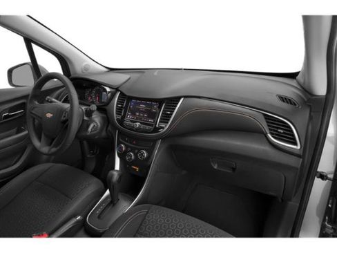 Used 2020 Chevrolet Trax LS image 18