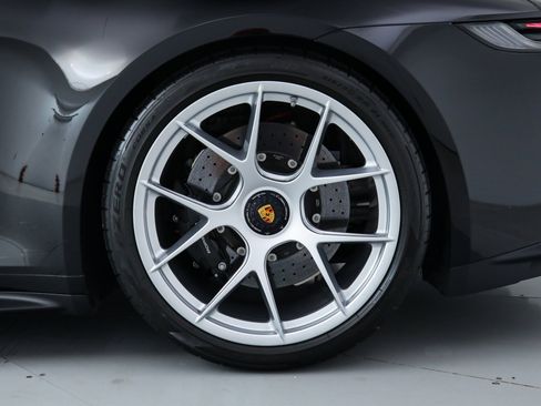 Used 2024 Porsche 911 GT3 RS image 41