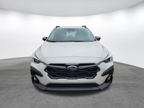 Used 2025 Subaru Crosstrek 2.0i Premium AWD/4WD image 2