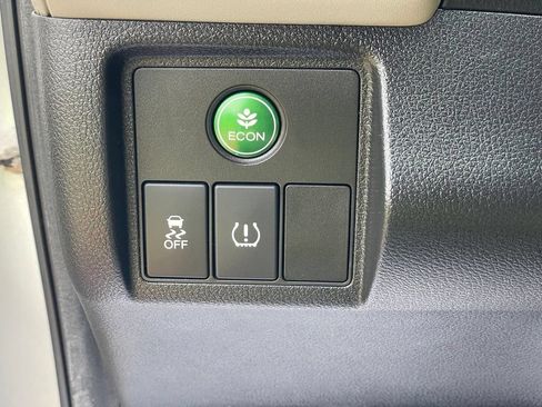 Used 2016 Honda HR-V EX-L image 15