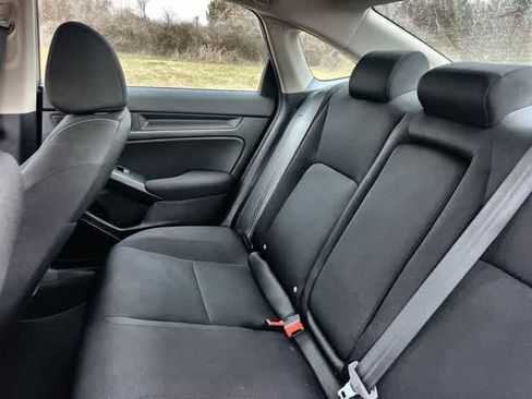 Certified 2022 Honda Civic EX image 14