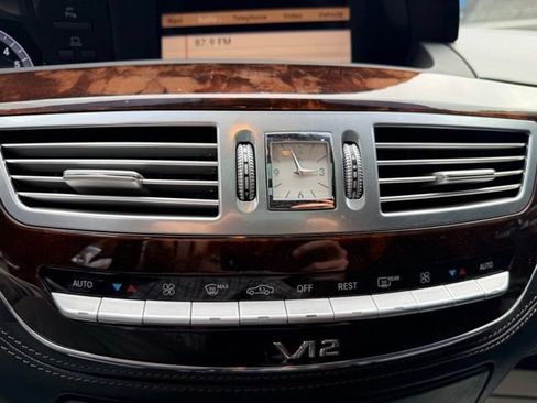 Used 2011 Mercedes-Benz S 600 image 34