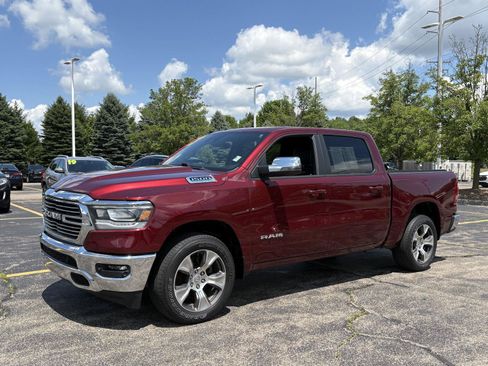 Used 2023 RAM 1500 Laramie AWD/4WD image 3
