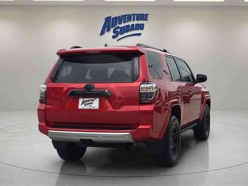 Used 2022 Toyota 4Runner TRD Off-Road Premium AWD/4WD image 6