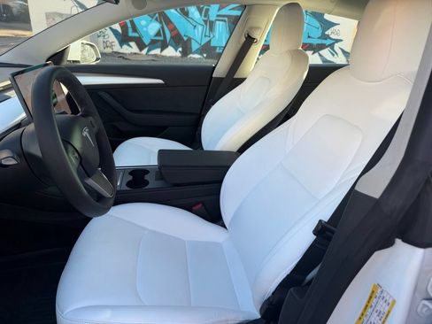 Used 2022 Tesla Model 3 RWD image 11