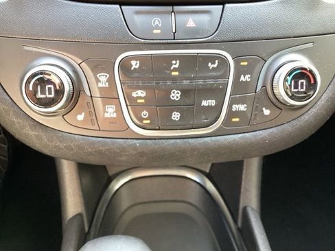 Used 2024 Chevrolet Malibu LT image 20