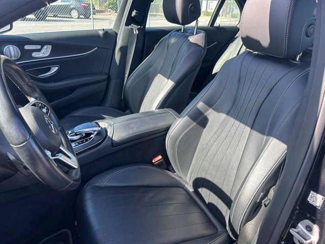 Used 2020 Mercedes-Benz E 350 Sedan image 17