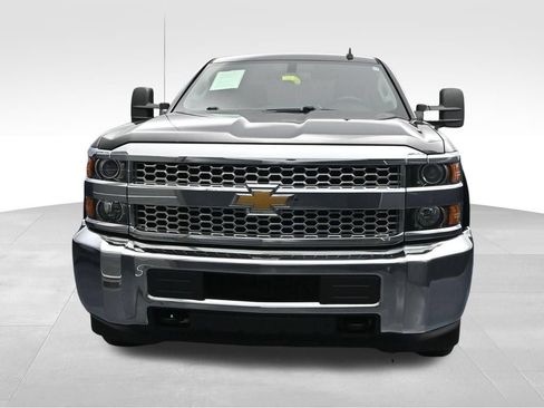 Used 2019 Chevrolet Silverado 2500 W/T AWD/4WD image 8