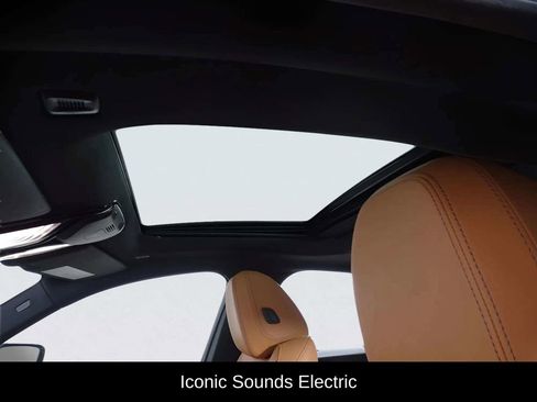 Used 2023 BMW i4 eDrive40 w/ M Sport Package image 20