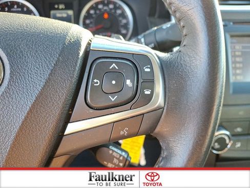 Used 2017 Toyota Camry SE image 21