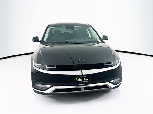 Used 2024 Hyundai Ioniq 5 SEL image 2