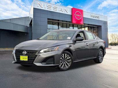 New 2025 Nissan Altima 2.5 SV