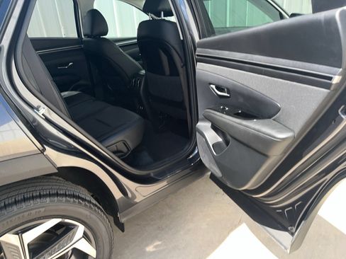 Used 2022 Hyundai Tucson Limited AWD/4WD image 13