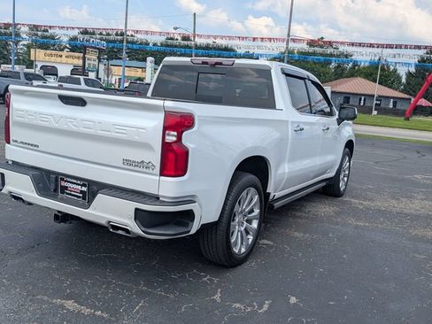 Used 2022 Chevrolet Silverado 1500 High Country w/ Technology Package AWD/4WD image 8