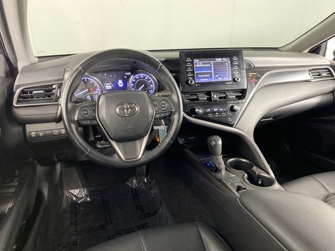 Used 2021 Toyota Camry SE AWD/4WD image 14