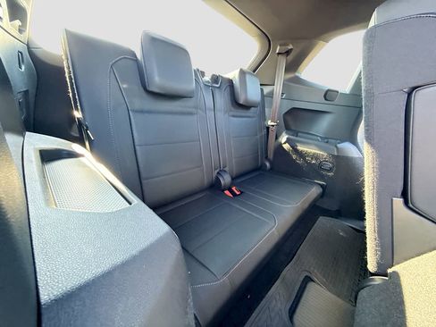 Used 2020 Volkswagen Tiguan SE R-Line image 19