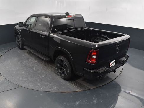 New 2026 RAM 1500 4x4 Crew Cab image 39