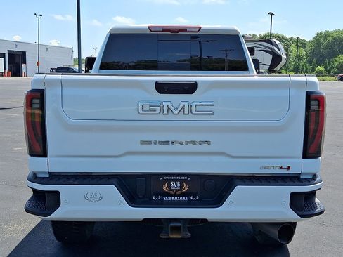 Used 2025 GMC Sierra 2500 AT4 w/ AT4 Premium Plus Package AWD/4WD image 23