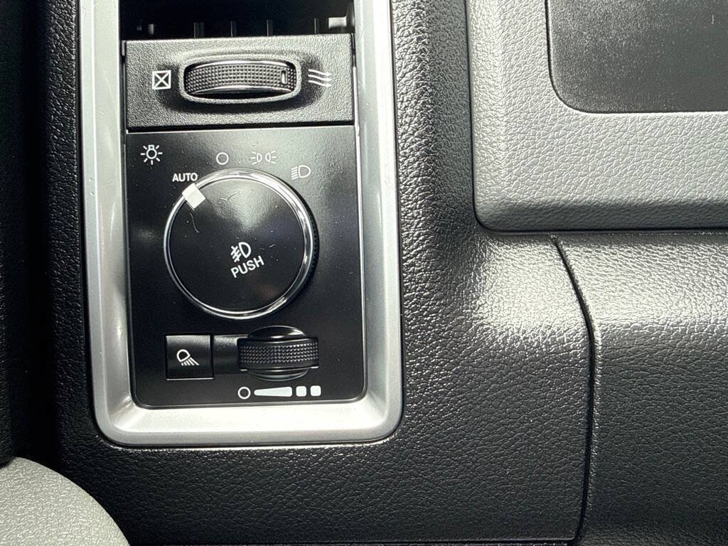 Used 2017 RAM 1500 Big Horn AWD/4WD image 12