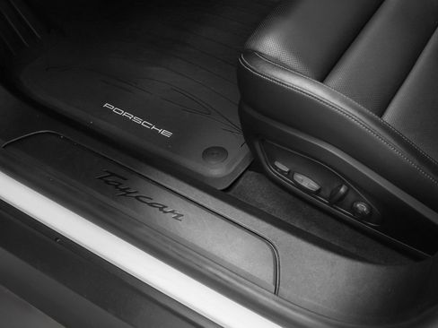 Certified 2022 Porsche Taycan image 26
