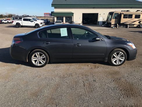 Used 2012 Nissan Altima 3.5 SR image 4