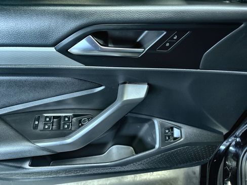 Used 2021 Volkswagen Jetta SE image 21