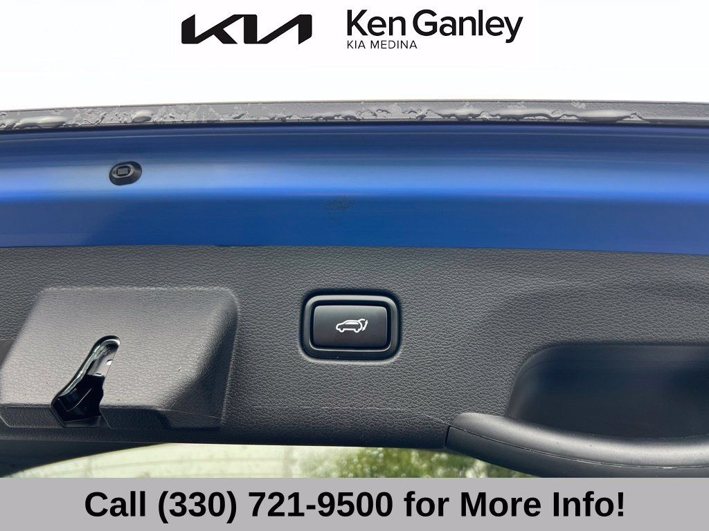 Certified 2026 Kia Sportage EX w/ EX Panorama Roof Package FWD image 52