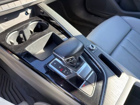 Used 2021 Audi A4 2.0T Premium w/ Convenience Package image 30