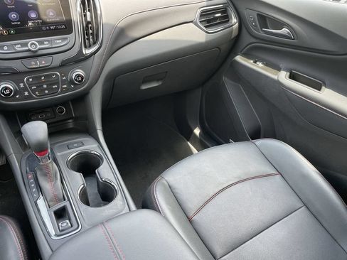 Used 2023 Chevrolet Equinox RS w/ RS Leather Package FWD image 19