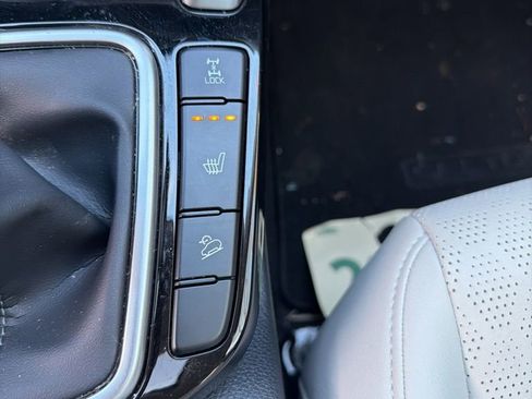 Used 2023 Kia Seltos SX w/ SX Sunroof Package image 23