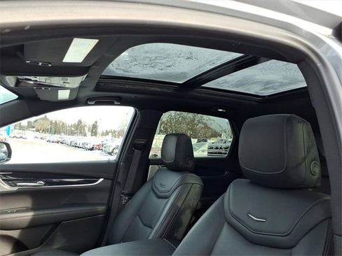 Used 2025 Cadillac XT5 Premium Luxury image 20